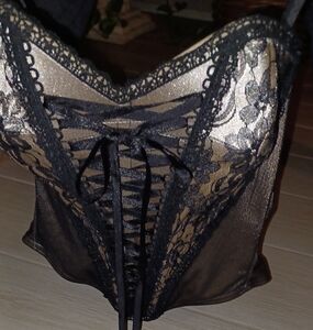 Frederick's of Hollywood bustier size 34